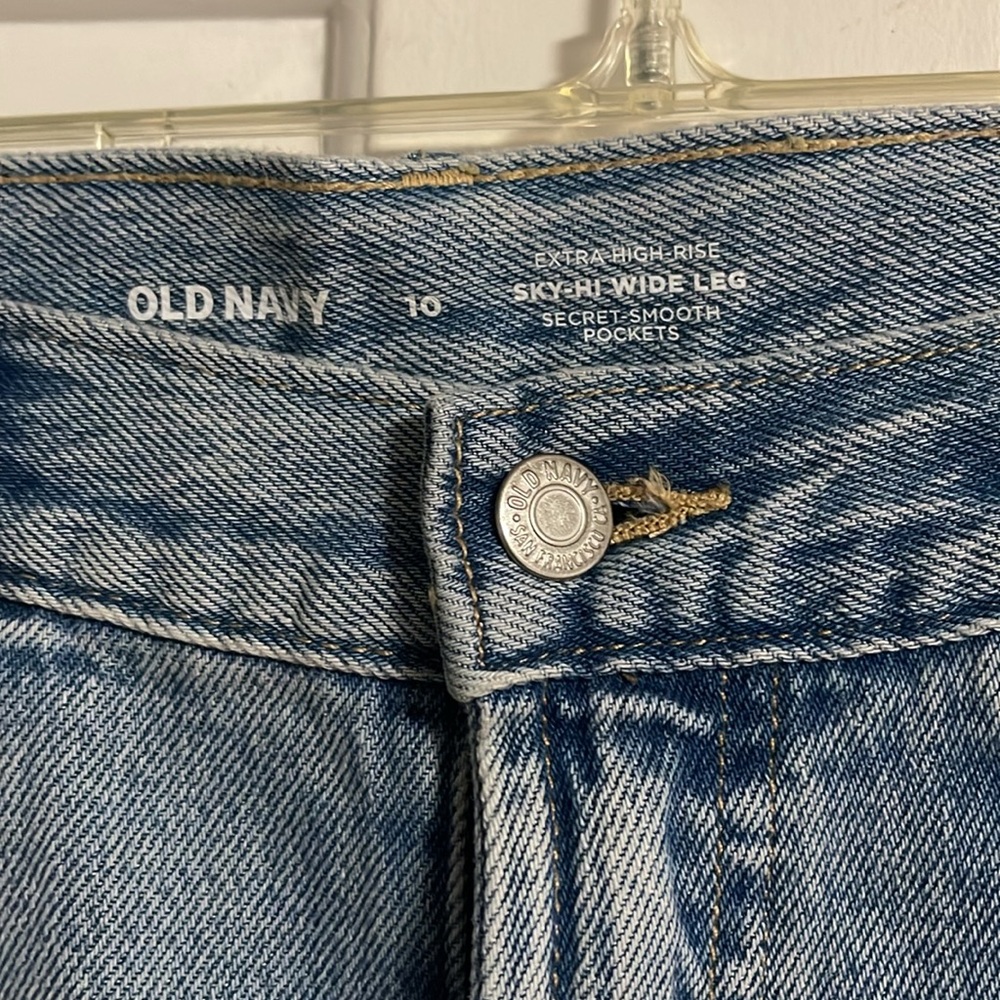 Old navy jeans - Picture 3 of 5